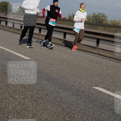 03.10.2025 - Köhlbrandbrückenlauf Fabian Wolf http://msf.ph/oto/9069742 03.10.2025 10:12:05 Position 3 3000, 3001 meine-sportfotos.de