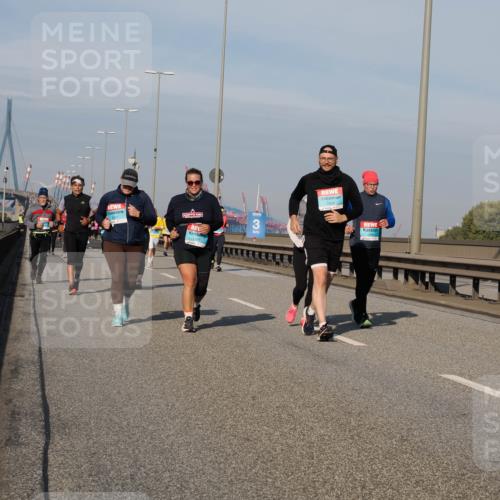 03.10.2025 - Köhlbrandbrückenlauf Fabian Wolf http://msf.ph/oto/9069765 03.10.2025 10:12:08 Position 3 2311, 1497 meine-sportfotos.de