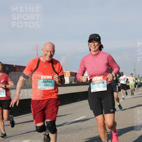 03.10.2025 - Köhlbrandbrückenlauf Jannik Wohlers http://msf.ph/oto/9069782 03.10.2025 09:48:38 Position 3 2998, 3305, 1123 meine-sportfotos.de
