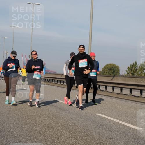 03.10.2025 - Köhlbrandbrückenlauf Fabian Wolf http://msf.ph/oto/9069788 03.10.2025 10:12:09 Position 3 1, 1497, 1606 meine-sportfotos.de