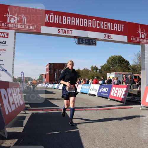 03.10.2025 - Köhlbrandbrückenlauf Lena Gebhardt http://msf.ph/oto/9069832 03.10.2025 13:34:59 Ziel 5227, 5557, 5604, 6357, 6434 meine-sportfotos.de
