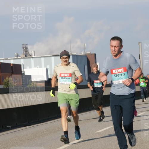 03.10.2025 - Köhlbrandbrückenlauf Jannik Wohlers http://msf.ph/oto/9069852 03.10.2025 09:48:42 Position 3 11, 1776, 3404 meine-sportfotos.de