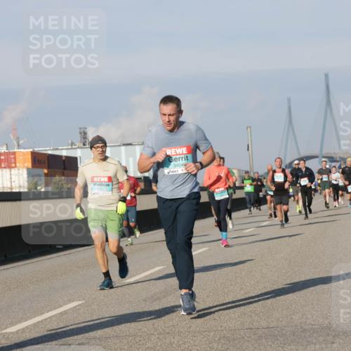 03.10.2025 - Köhlbrandbrückenlauf Jannik Wohlers http://msf.ph/oto/9069864 03.10.2025 09:48:43 Position 3 1776, 3404 meine-sportfotos.de