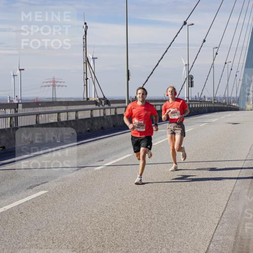 03.10.2025 - Köhlbrandbrückenlauf Michael Burmester http://msf.ph/oto/9069866 03.10.2025 12:31:58 Position 2 5688, 5687 meine-sportfotos.de