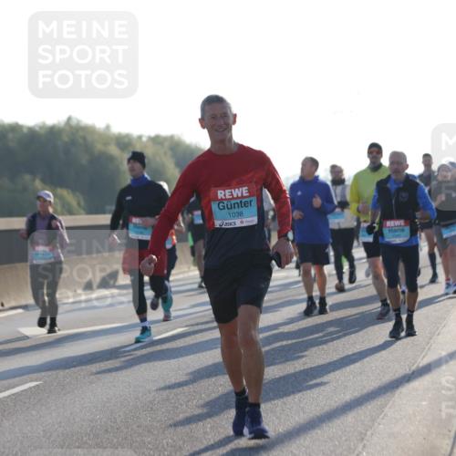 03.10.2025 - Köhlbrandbrückenlauf Jannik Wohlers http://msf.ph/oto/9069867 03.10.2025 09:17:16 Position 3 2743, 12, 1038 meine-sportfotos.de