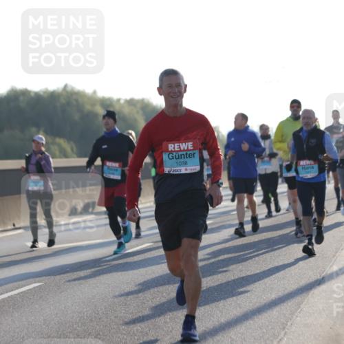 03.10.2025 - Köhlbrandbrückenlauf Jannik Wohlers http://msf.ph/oto/9069876 03.10.2025 09:17:16 Position 3 2743, 12, 1038 meine-sportfotos.de
