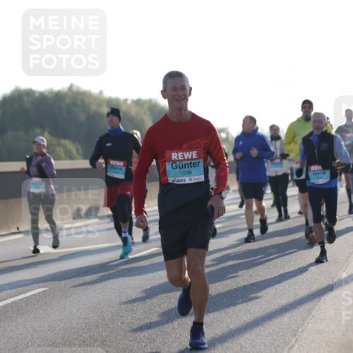 03.10.2025 - Köhlbrandbrückenlauf Jannik Wohlers http://msf.ph/oto/9069878 03.10.2025 09:17:16 Position 3 2743, 12, 1038 meine-sportfotos.de