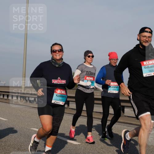 03.10.2025 - Köhlbrandbrückenlauf Fabian Wolf http://msf.ph/oto/9069891 03.10.2025 10:12:12 Position 3 11, 2248, 1606, 1497 meine-sportfotos.de