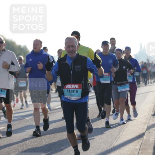 03.10.2025 - Köhlbrandbrückenlauf Jannik Wohlers http://msf.ph/oto/9069893 03.10.2025 09:17:18 Position 3 3392, 1340, 3493 meine-sportfotos.de