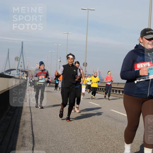 03.10.2025 - Köhlbrandbrückenlauf Fabian Wolf http://msf.ph/oto/9069904 03.10.2025 10:12:13 Position 3  meine-sportfotos.de