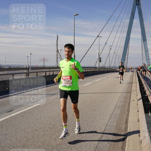 03.10.2025 - Köhlbrandbrückenlauf Michael Burmester http://msf.ph/oto/9069907 03.10.2025 12:32:14 Position 2 6248 meine-sportfotos.de