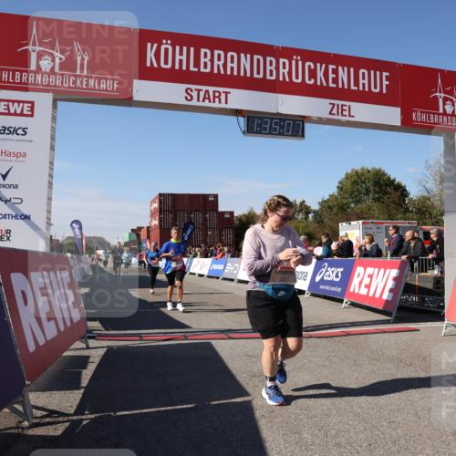 03.10.2025 - Köhlbrandbrückenlauf Lena Gebhardt http://msf.ph/oto/9069908 03.10.2025 13:35:07 Ziel 5360, 5427, 5557, 5604, 6265, 6434 meine-sportfotos.de