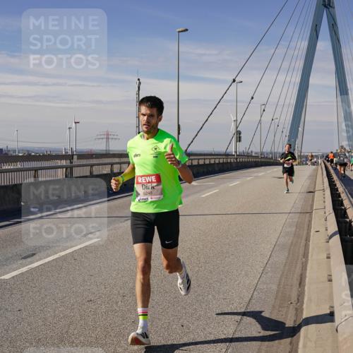 03.10.2025 - Köhlbrandbrückenlauf Michael Burmester http://msf.ph/oto/9069916 03.10.2025 12:32:15 Position 2 6248 meine-sportfotos.de