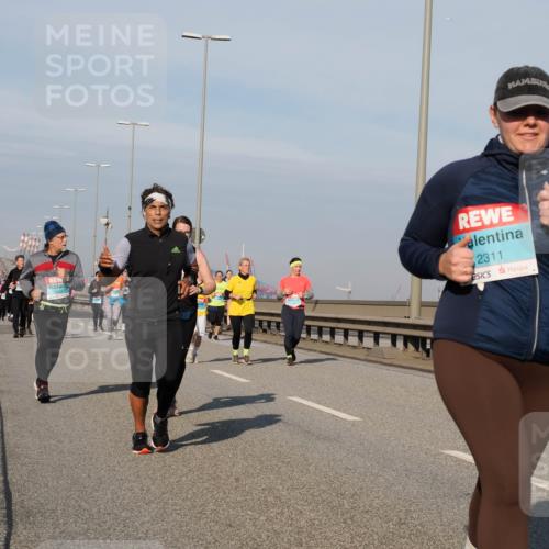 03.10.2025 - Köhlbrandbrückenlauf Fabian Wolf http://msf.ph/oto/9069917 03.10.2025 10:12:13 Position 3 2, 2311 meine-sportfotos.de