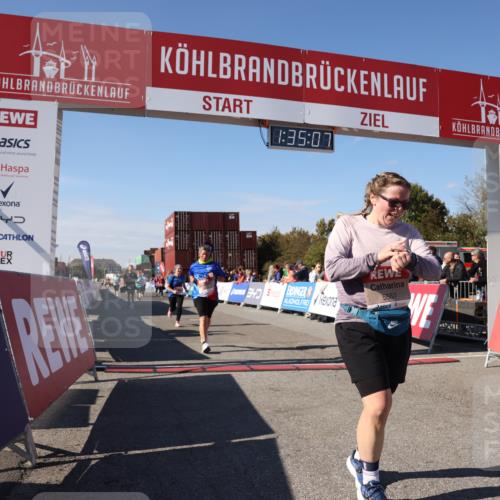 03.10.2025 - Köhlbrandbrückenlauf Lena Gebhardt http://msf.ph/oto/9069922 03.10.2025 13:35:07 Ziel 5360, 5427, 5557, 5604, 6265, 6434 meine-sportfotos.de