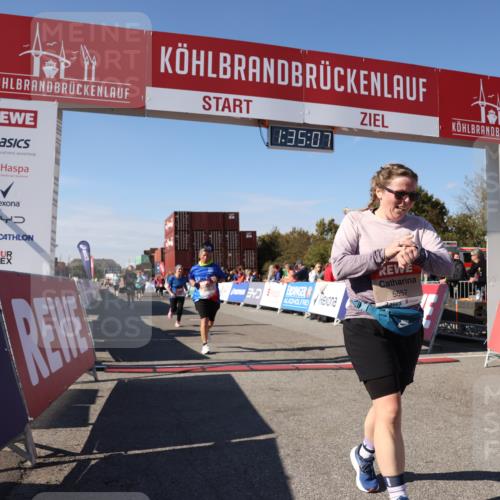 03.10.2025 - Köhlbrandbrückenlauf Lena Gebhardt http://msf.ph/oto/9069927 03.10.2025 13:35:07 Ziel 5360, 5427, 5557, 5604, 6265, 6434 meine-sportfotos.de