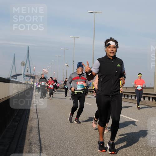 03.10.2025 - Köhlbrandbrückenlauf Fabian Wolf http://msf.ph/oto/9069946 03.10.2025 10:12:15 Position 3  meine-sportfotos.de