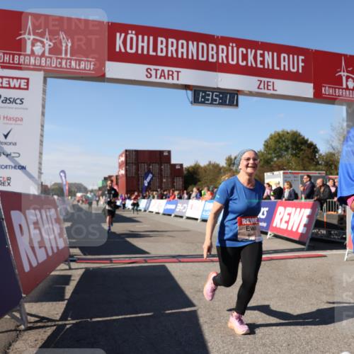 03.10.2025 - Köhlbrandbrückenlauf Lena Gebhardt http://msf.ph/oto/9069965 03.10.2025 13:35:11 Ziel 5360, 5412, 5427, 5557, 5604, 6204, 6205, 6265, 6547 meine-sportfotos.de
