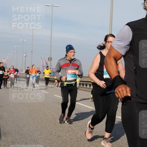 03.10.2025 - Köhlbrandbrückenlauf Fabian Wolf http://msf.ph/oto/9069978 03.10.2025 10:12:16 Position 3 3388 meine-sportfotos.de