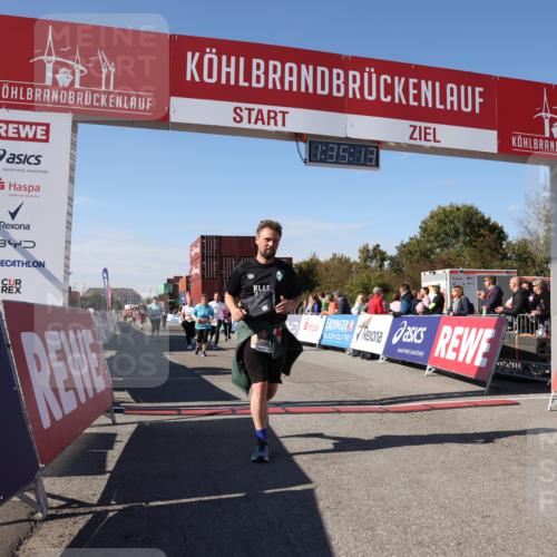 03.10.2025 - Köhlbrandbrückenlauf Lena Gebhardt http://msf.ph/oto/9069983 03.10.2025 13:35:14 Ziel 4886, 5279, 5360, 5412, 5427, 5557, 5604, 6204, 6205, 6265, 6547 meine-sportfotos.de