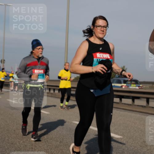 03.10.2025 - Köhlbrandbrückenlauf Fabian Wolf http://msf.ph/oto/9069995 03.10.2025 10:12:17 Position 3  meine-sportfotos.de