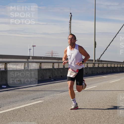 03.10.2025 - Köhlbrandbrückenlauf Michael Burmester http://msf.ph/oto/9070010 03.10.2025 12:32:54 Position 2 6216 meine-sportfotos.de