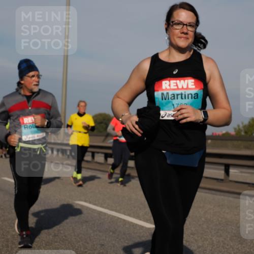 03.10.2025 - Köhlbrandbrückenlauf Fabian Wolf http://msf.ph/oto/9070011 03.10.2025 10:12:17 Position 3 17 meine-sportfotos.de