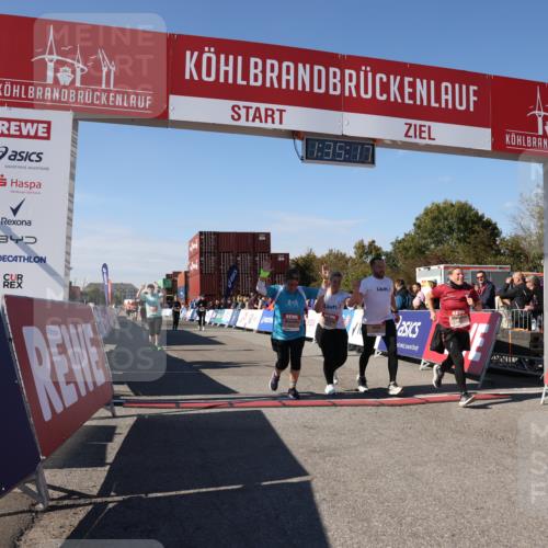 03.10.2025 - Köhlbrandbrückenlauf Lena Gebhardt http://msf.ph/oto/9070041 03.10.2025 13:35:17 Ziel 4886, 5279, 5360, 5412, 5427, 6204, 6205, 6265, 6547 meine-sportfotos.de