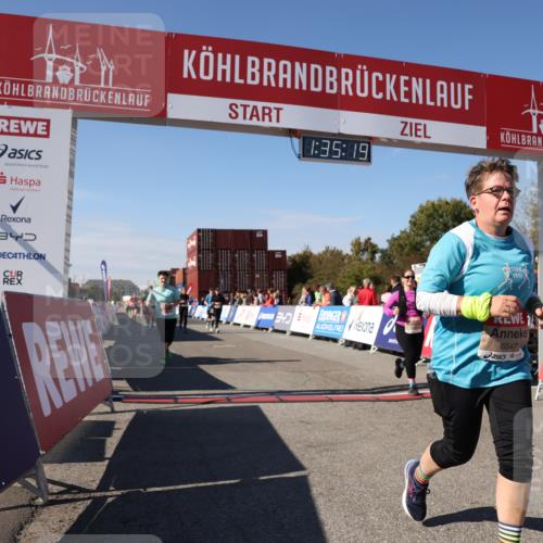 03.10.2025 - Köhlbrandbrückenlauf Lena Gebhardt http://msf.ph/oto/9070074 03.10.2025 13:35:19 Ziel 4886, 4949, 5279, 5360, 5412, 5548, 5575, 6204, 6205, 6265, 6358, 6547 meine-sportfotos.de