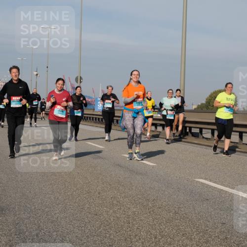 03.10.2025 - Köhlbrandbrückenlauf Fabian Wolf http://msf.ph/oto/9070092 03.10.2025 10:12:22 Position 3 2511, 2465, 2338 meine-sportfotos.de