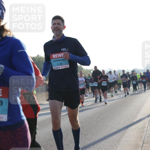 03.10.2025 - Köhlbrandbrückenlauf Jannik Wohlers http://msf.ph/oto/9070099 03.10.2025 09:17:23 Position 3 1410, 3492, 3138 meine-sportfotos.de