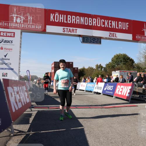 03.10.2025 - Köhlbrandbrückenlauf Lena Gebhardt http://msf.ph/oto/9070118 03.10.2025 13:35:23 Ziel 4434, 4440, 4886, 4949, 5140, 5279, 5412, 5548, 5575, 6204, 6205, 6358, 6411, 6547 meine-sportfotos.de