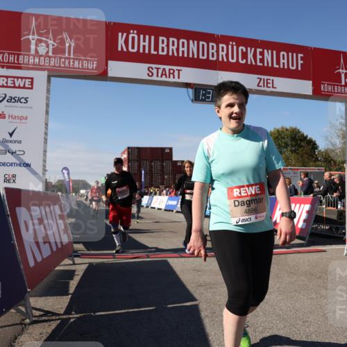 03.10.2025 - Köhlbrandbrückenlauf Lena Gebhardt http://msf.ph/oto/9070156 03.10.2025 13:35:25 Ziel 4434, 4440, 4886, 4949, 5140, 5279, 5412, 5548, 5575, 6204, 6205, 6283, 6358, 6411, 6547 meine-sportfotos.de