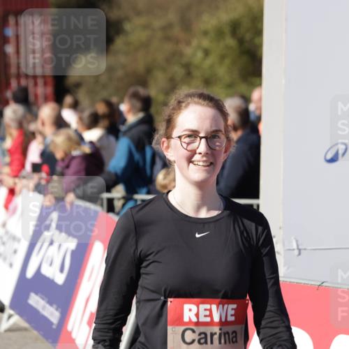 03.10.2025 - Köhlbrandbrückenlauf Jannik Wohlers http://msf.ph/oto/9070157 03.10.2025 13:14:19 Ziel 4313, 4426, 4437, 4569, 4641, 4728, 4776, 4809, 4888, 5282, 6012, 6327, 6418, 6512, 6735 meine-sportfotos.de