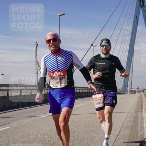 03.10.2025 - Köhlbrandbrückenlauf Michael Burmester http://msf.ph/oto/9070160 03.10.2025 12:33:23 Position 2 6552, 96, 6458 meine-sportfotos.de