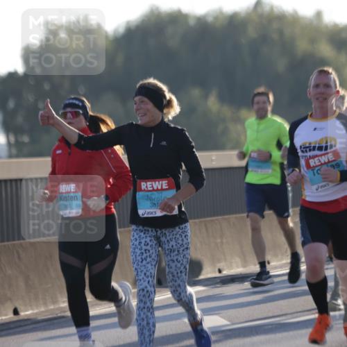 03.10.2025 - Köhlbrandbrückenlauf Jannik Wohlers http://msf.ph/oto/9070162 03.10.2025 09:17:25 Position 3 3189, 381 meine-sportfotos.de