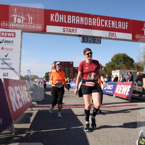 03.10.2025 - Köhlbrandbrückenlauf Lena Gebhardt http://msf.ph/oto/9070260 03.10.2025 13:35:30 Ziel 4434, 4440, 4886, 4949, 5140, 5356, 5517, 5539, 5548, 5575, 6283, 6358, 6411 meine-sportfotos.de