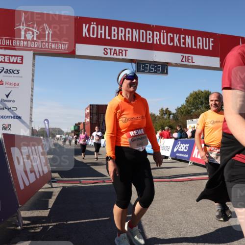 03.10.2025 - Köhlbrandbrückenlauf Lena Gebhardt http://msf.ph/oto/9070285 03.10.2025 13:35:31 Ziel 4434, 4440, 4949, 5140, 5356, 5517, 5539, 5548, 5575, 6283, 6358, 6411 meine-sportfotos.de