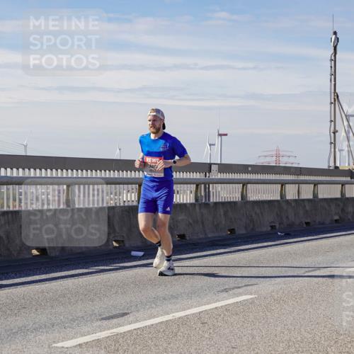 03.10.2025 - Köhlbrandbrückenlauf Michael Burmester http://msf.ph/oto/9070302 03.10.2025 12:34:08 Position 2 6085 meine-sportfotos.de