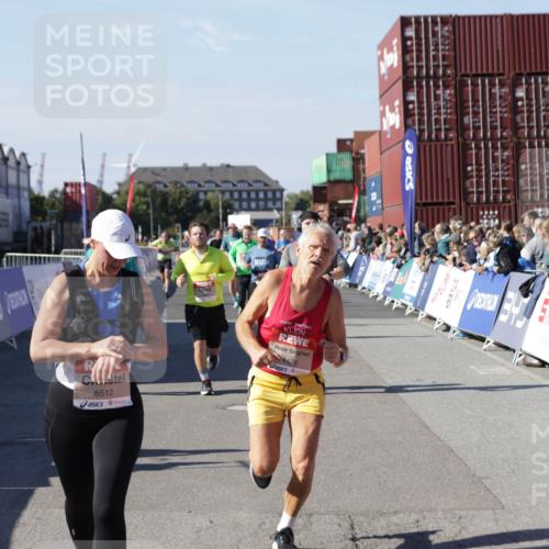 03.10.2025 - Köhlbrandbrückenlauf Jannik Wohlers http://msf.ph/oto/9070322 03.10.2025 13:14:25 Ziel 4400, 4426, 4437, 4569, 4776, 4888, 5132, 5282, 5782, 5805, 5902, 5903, 6012, 6327, 6418, 6512, 6735 meine-sportfotos.de