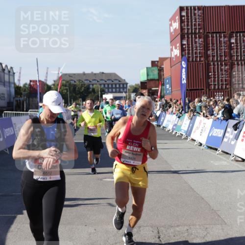 03.10.2025 - Köhlbrandbrückenlauf Jannik Wohlers http://msf.ph/oto/9070325 03.10.2025 13:14:25 Ziel 4400, 4426, 4437, 4569, 4776, 4888, 5132, 5282, 5782, 5805, 5902, 5903, 6012, 6327, 6418, 6512, 6735 meine-sportfotos.de