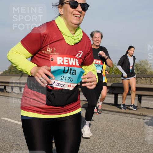 03.10.2025 - Köhlbrandbrückenlauf Fabian Wolf http://msf.ph/oto/9070331 03.10.2025 10:12:29 Position 3 2170 meine-sportfotos.de