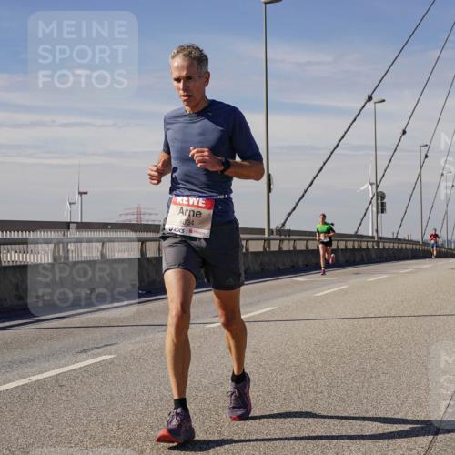 03.10.2025 - Köhlbrandbrückenlauf Michael Burmester http://msf.ph/oto/9070347 03.10.2025 12:34:12 Position 2 4034 meine-sportfotos.de