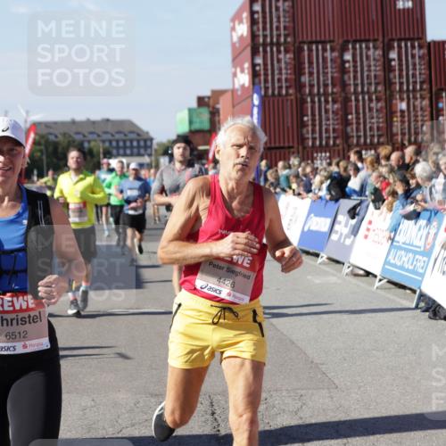 03.10.2025 - Köhlbrandbrückenlauf Jannik Wohlers http://msf.ph/oto/9070360 03.10.2025 13:14:26 Ziel 4400, 4426, 4437, 4569, 4776, 4888, 5132, 5282, 5782, 5805, 5902, 5903, 6012, 6327, 6418, 6512 meine-sportfotos.de