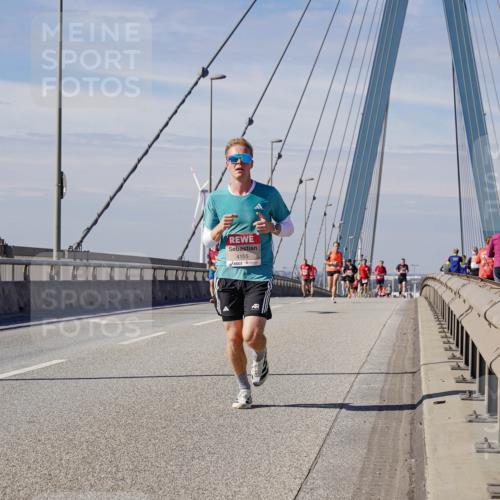 03.10.2025 - Köhlbrandbrückenlauf Michael Burmester http://msf.ph/oto/9070384 03.10.2025 12:34:18 Position 2 4155 meine-sportfotos.de