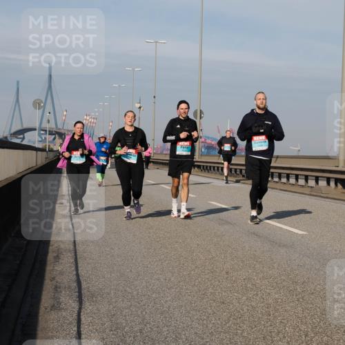 03.10.2025 - Köhlbrandbrückenlauf Fabian Wolf http://msf.ph/oto/9070423 03.10.2025 10:12:32 Position 3 3565 meine-sportfotos.de