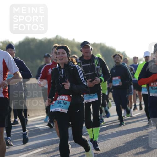 03.10.2025 - Köhlbrandbrückenlauf Jannik Wohlers http://msf.ph/oto/9070437 03.10.2025 09:17:33 Position 3 3236, 10, 1679, 1512, 2805 meine-sportfotos.de