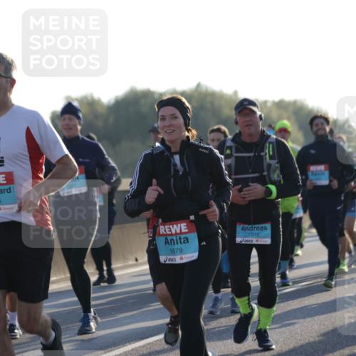 03.10.2025 - Köhlbrandbrückenlauf Jannik Wohlers http://msf.ph/oto/9070456 03.10.2025 09:17:33 Position 3 3236, 1679, 1512, 2805 meine-sportfotos.de