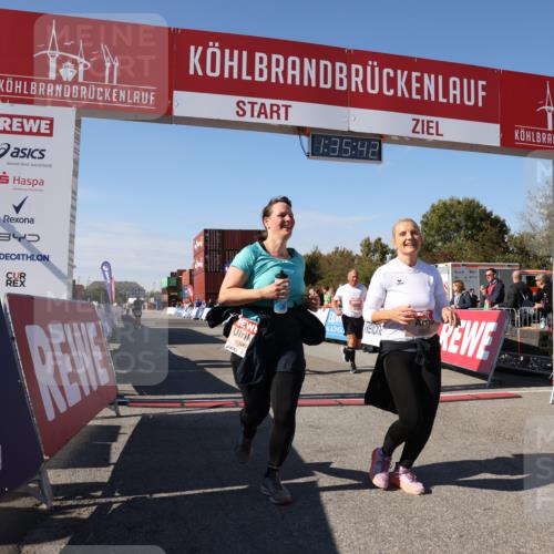 03.10.2025 - Köhlbrandbrückenlauf Lena Gebhardt http://msf.ph/oto/9070480 03.10.2025 13:35:42 Ziel 5356, 5517, 5539, 5680, 6079, 6396, 6508 meine-sportfotos.de