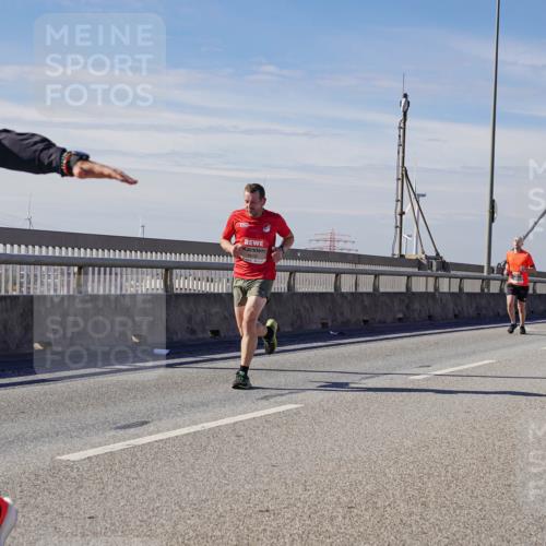 03.10.2025 - Köhlbrandbrückenlauf Michael Burmester http://msf.ph/oto/9070493 03.10.2025 12:34:33 Position 2 1019, 5786 meine-sportfotos.de